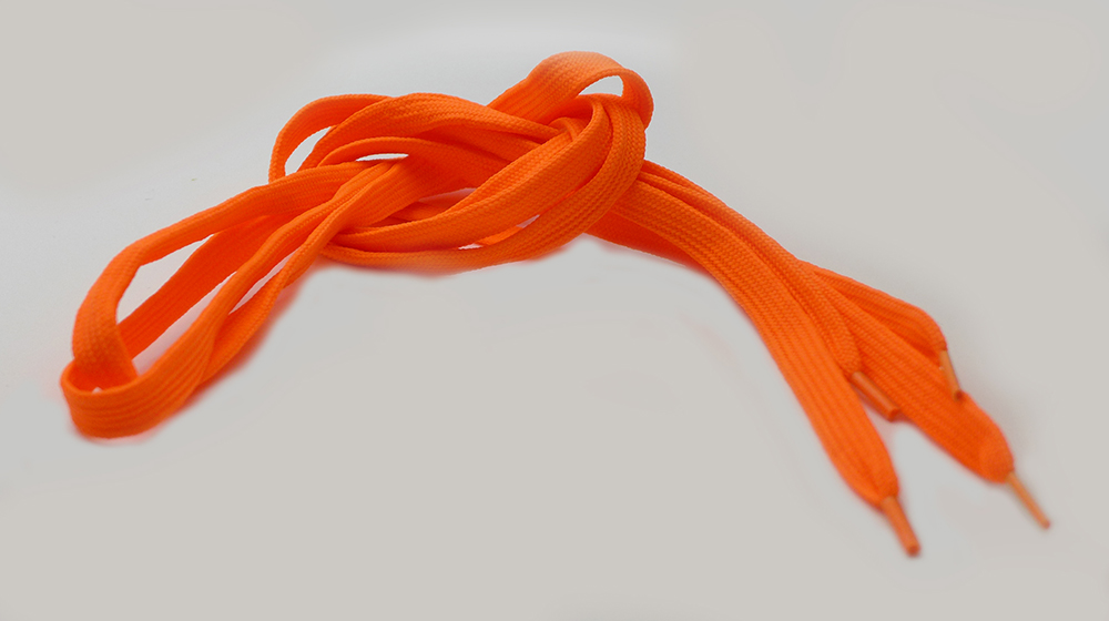 неонові помаранчеві шнурки