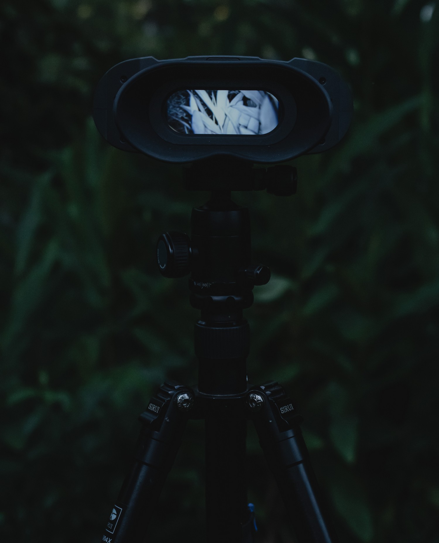 нічне бачення NVB 200 - Автоматичне перемикання денний і нічний подвійний режим