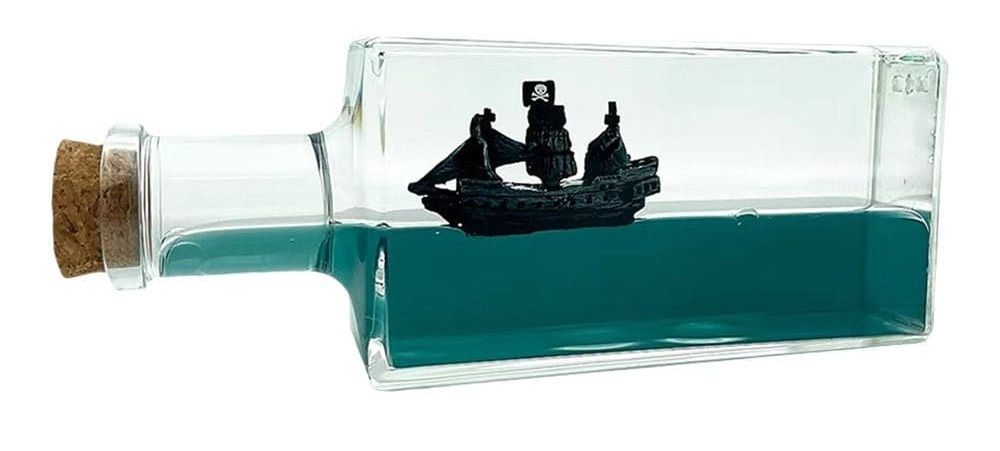 чорна перлина в пляшці - піратський корабель