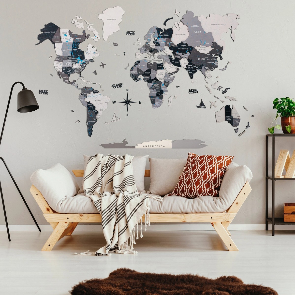 настінна карта світу з дерева