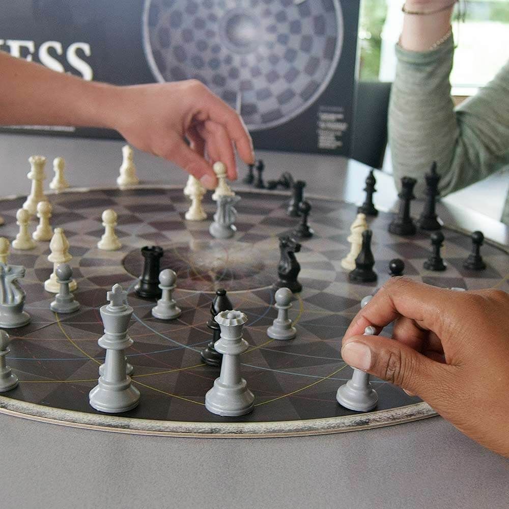круглі шахи кругові 3 особи чоловік