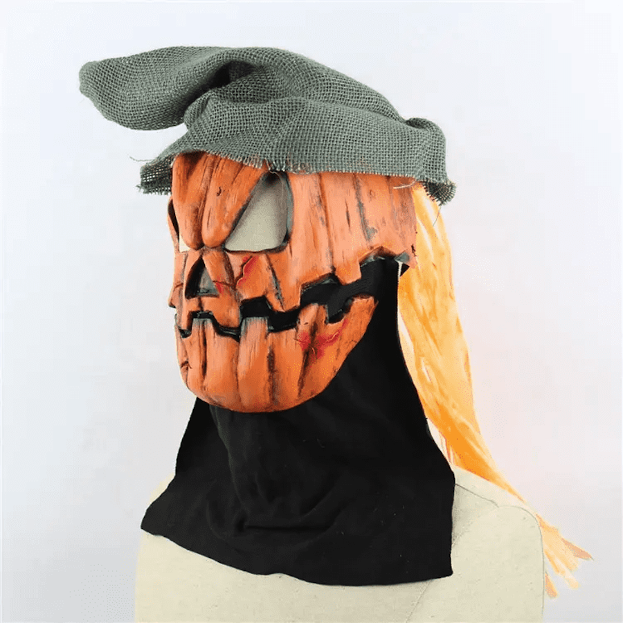 Страшна маска для обличчя з гарбуза на Хелловін
