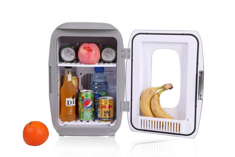 невеликий холодильник міні-холодні банки для напоїв